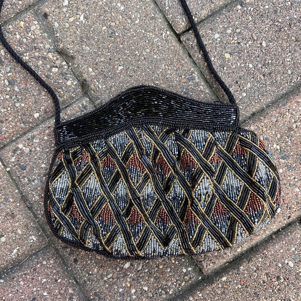Beaded Geometric Evening Clutch - Picture 3 of 8